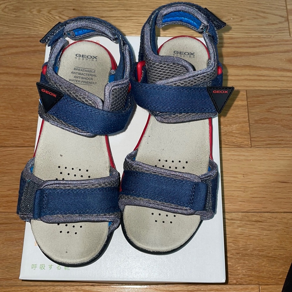 Boys sandals